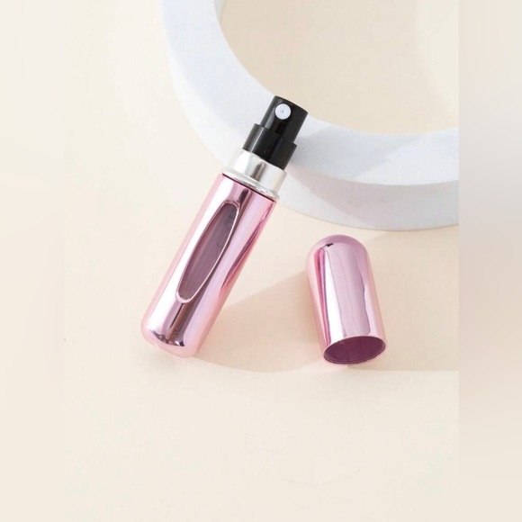 🩷5/$15🩷 5ml empty reusable perfume atomizer - Picture 3 of 5